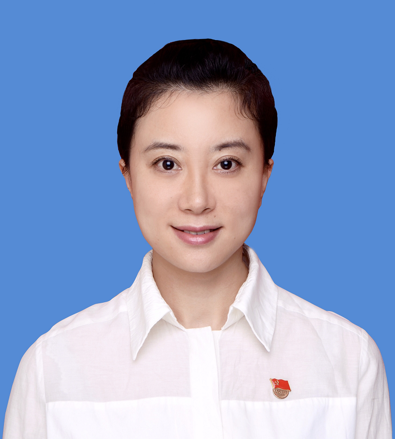 副会长  四川省邮政报刊发行局局长杨洁